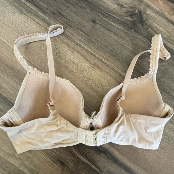 VS Body by Victoria Convertible Strap Demo Bra 32C - Picture 2 of 5